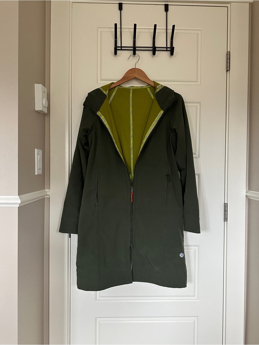 lululemon athletica Apres Yoga Olive Green Rain Coat lined